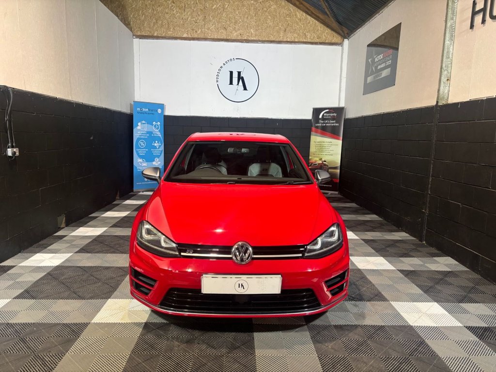 USED 2015 15 VOLKSWAGEN GOLF 2.0 TSI BlueMotion Tech R Hatchback 3dr Petrol DSG 4Motion Euro 6 (s/s) (300 ps) 