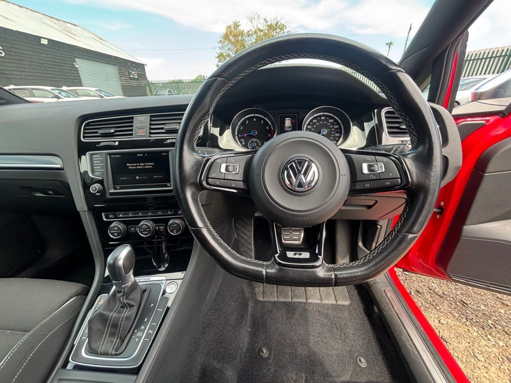 USED 2015 15 VOLKSWAGEN GOLF 2.0 TSI BlueMotion Tech R Hatchback 3dr Petrol DSG 4Motion Euro 6 (s/s) (300 ps) 