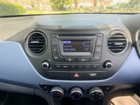 USED 2016 66 HYUNDAI I10 1.0 SE Hatchback 5dr Petrol Manual Euro 5 (66 ps) *&pound;20 ROAD TAX*LOW MILES* LOW INSURANCE*