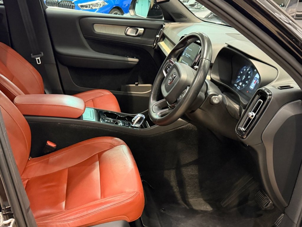 USED 2019 19 VOLVO XC40 2.0 D3 Inscription SUV 5dr Diesel Auto AWD Euro 6 (s/s) (150 ps) 
