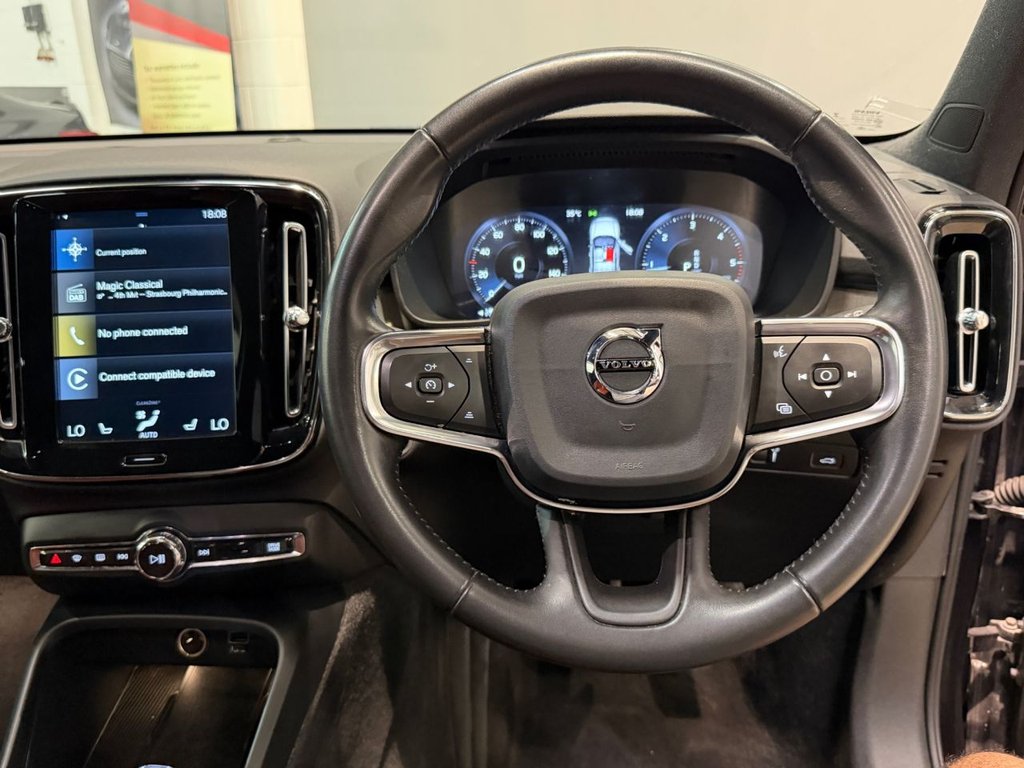 USED 2019 19 VOLVO XC40 2.0 D3 Inscription SUV 5dr Diesel Auto AWD Euro 6 (s/s) (150 ps) 