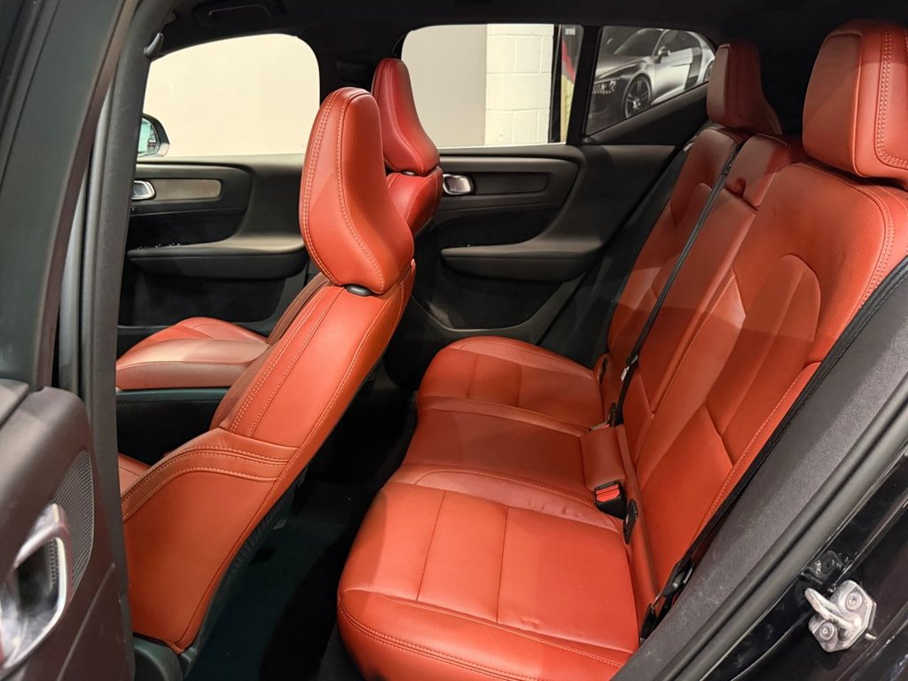 USED 2019 19 VOLVO XC40 2.0 D3 Inscription SUV 5dr Diesel Auto AWD Euro 6 (s/s) (150 ps) 