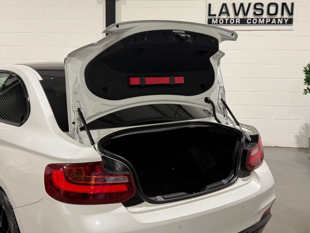 USED 2016 J BMW 2 SERIES 3.0 M235i Coupe 2dr Petrol Auto Euro 6 (s/s) (326 ps) 