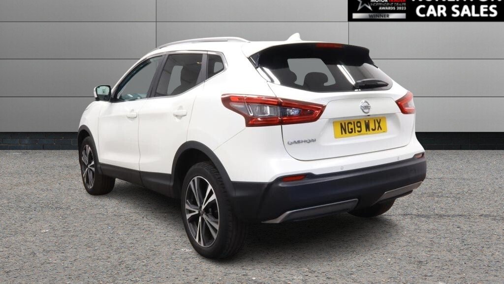 USED 2019 19 NISSAN QASHQAI 1.3 DIG-T N-Connecta SUV 5dr Petrol Manual Euro 6 (s/s) (140 ps) 