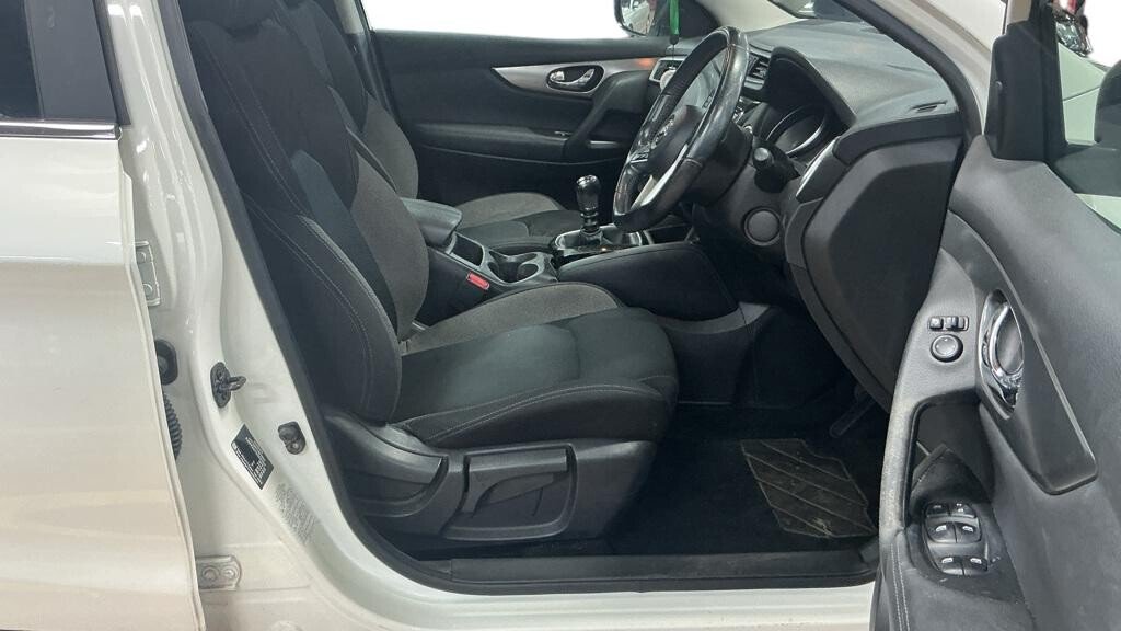 USED 2019 19 NISSAN QASHQAI 1.3 DIG-T N-Connecta SUV 5dr Petrol Manual Euro 6 (s/s) (140 ps) 