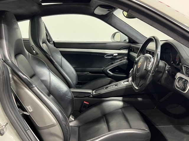 View our PORSCHE 911