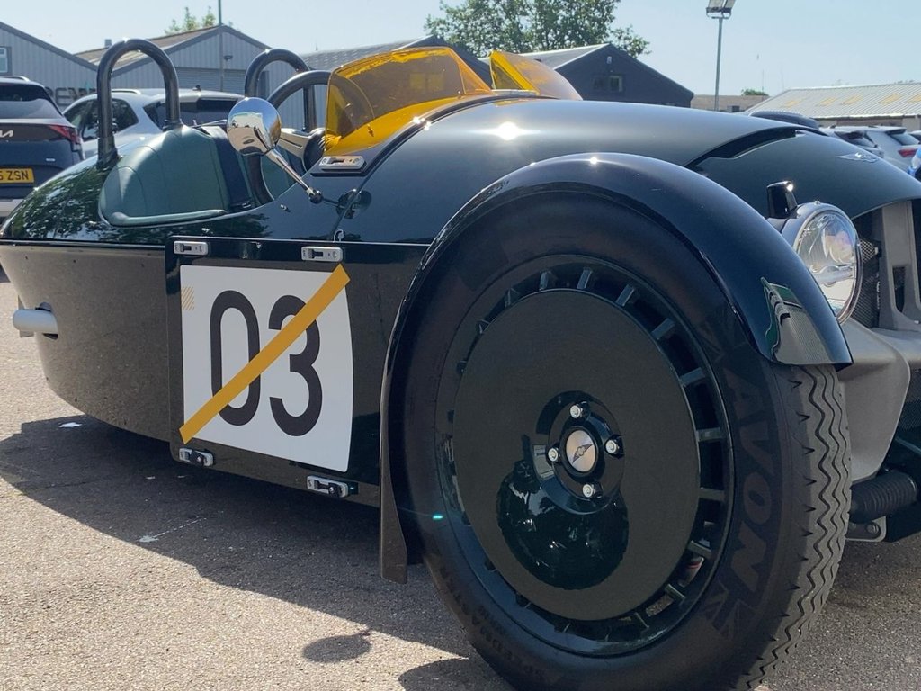 USED 2023 23 MORGAN SUPER 3 1497cc BIG SPEC+1OWNER+FMSH+JET GREEN