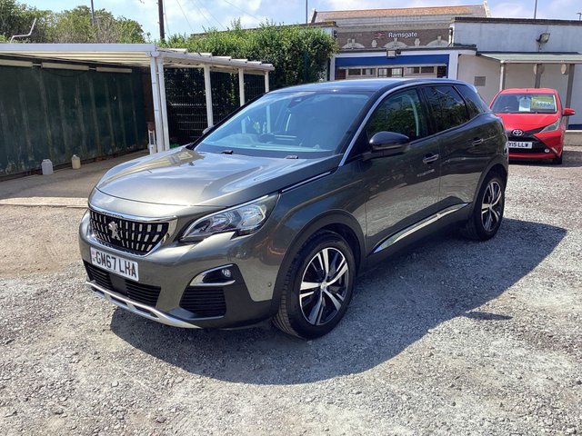 View our PEUGEOT 3008