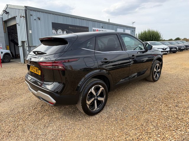 2022 Nissan Qashqai — image 3
