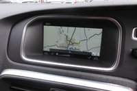 USED 2017 17 VOLVO V40 2.0 D2 Inscription Hatchback 5dr Diesel Auto Euro 6 (s/s) (120 ps) 