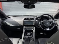 USED 2019 19 JAGUAR F-PACE 2.0 D180 Chequered Flag SUV 5dr Diesel Auto AWD Euro 6 (s/s) (180 ps) BLACKPACK+PANROOF+LOADED