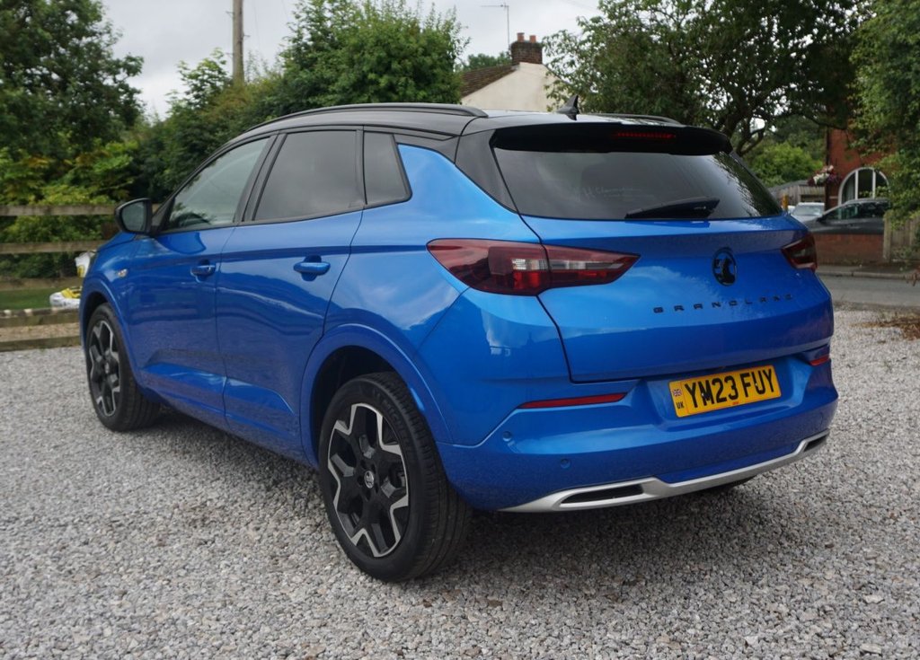 2023 Vauxhall Grandland thumbnail 8