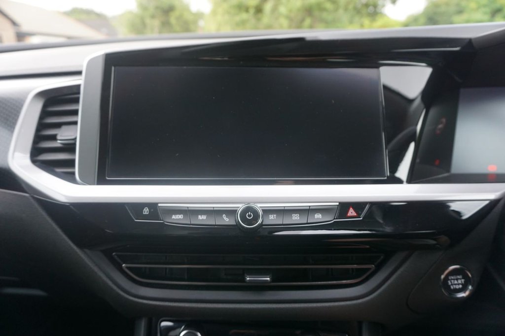 2023 Vauxhall Grandland thumbnail 15