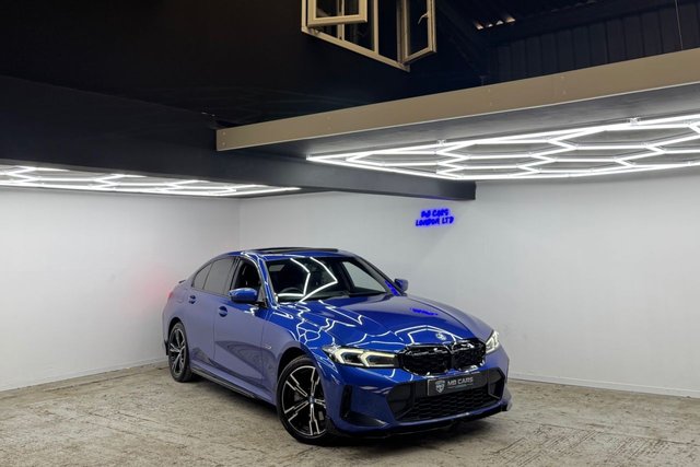 View our BMW 3 SERIES
