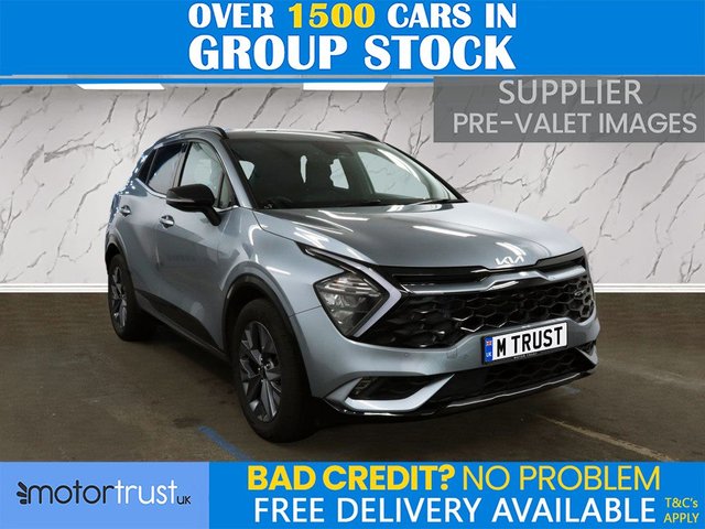 View our Kia Sportage 1.6 h T-GDi GT-Line SUV 5dr Petrol Hybrid Auto Euro 6 (s/s) (226 bhp) 1 FORMER OWNER! 