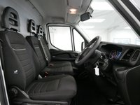 USED 2023 23 IVECO DAILY 2.3 D 35S 14 136 BHP XLWB 4100 HIGH ROOF BUSINESS ( TAIL-LIFT ) TAIL-LIFT | X -LONG | HIGH ROOF | AIR CON