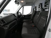 USED 2023 23 IVECO DAILY 2.3 D 35S 14 136 BHP XLWB 4100 HIGH ROOF BUSINESS ( TAIL-LIFT ) TAIL-LIFT | X -LONG | HIGH ROOF | AIR CON