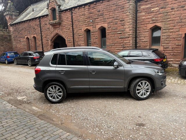 View our VOLKSWAGEN TIGUAN