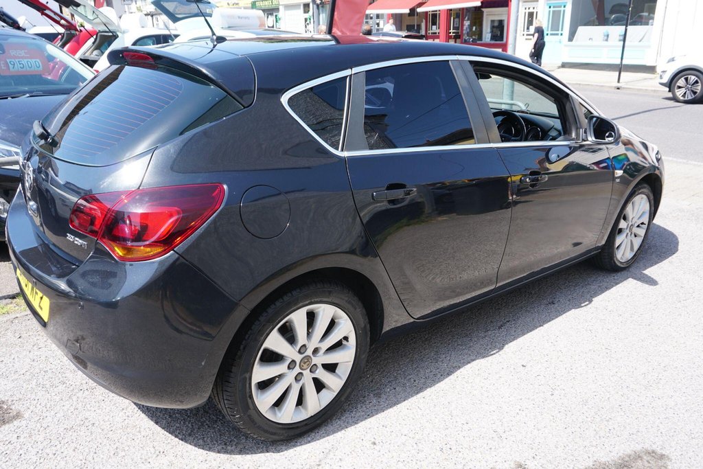 USED 2011 61 VAUXHALL ASTRA 2.0 CDTi SE Auto Euro 5 5dr AUTO!!!!!