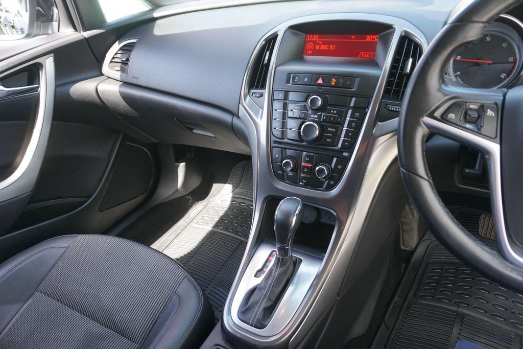 USED 2011 61 VAUXHALL ASTRA 2.0 CDTi SE Auto Euro 5 5dr AUTO!!!!!