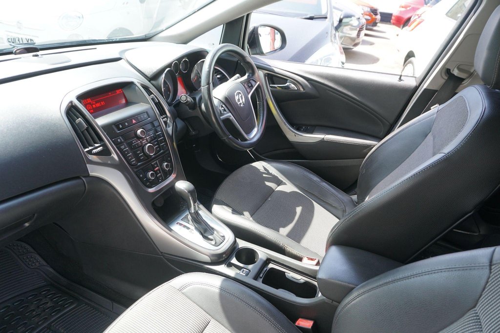 USED 2011 61 VAUXHALL ASTRA 2.0 CDTi SE Auto Euro 5 5dr AUTO!!!!!