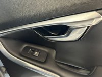 USED 2017 17 VOLVO V40 CROSS COUNTRY 2.0 D3 Pro Hatchback 5dr Diesel Manual Euro 6 (s/s) (150 ps) 