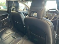 USED 2017 17 VOLVO V40 CROSS COUNTRY 2.0 D3 Pro Hatchback 5dr Diesel Manual Euro 6 (s/s) (150 ps) 