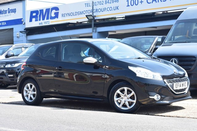 View our PEUGEOT 208