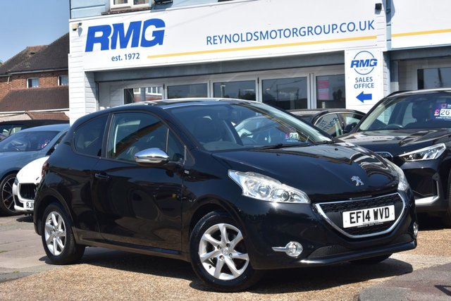 View our PEUGEOT 208