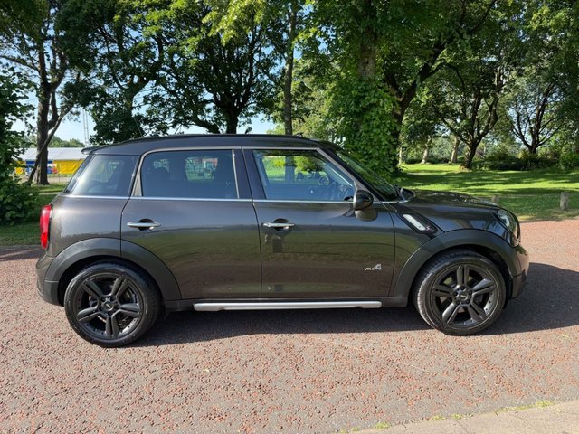 View our MINI COUNTRYMAN