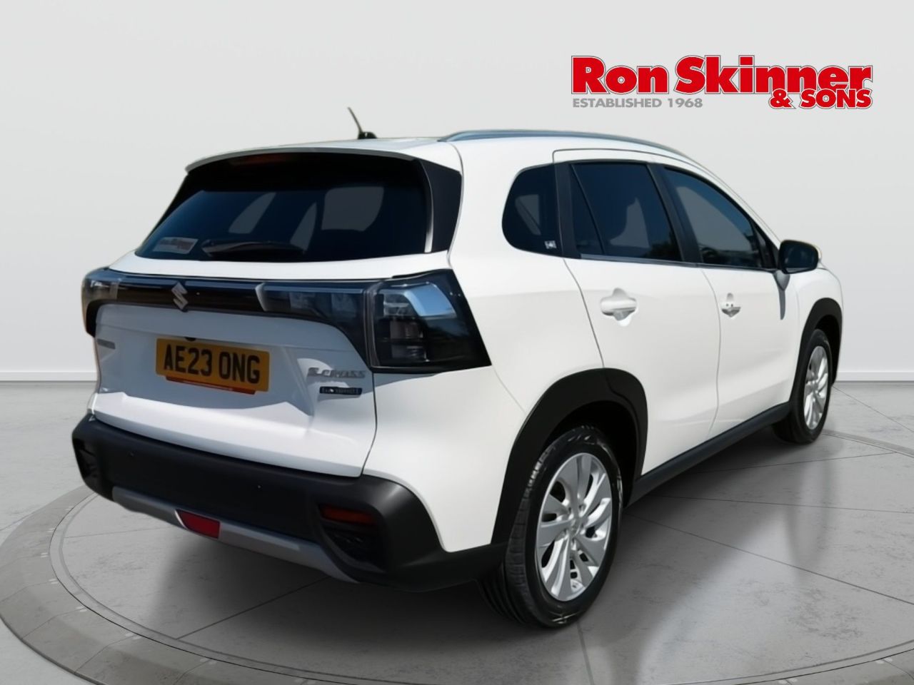 2023 23 SUZUKI S-CROSS