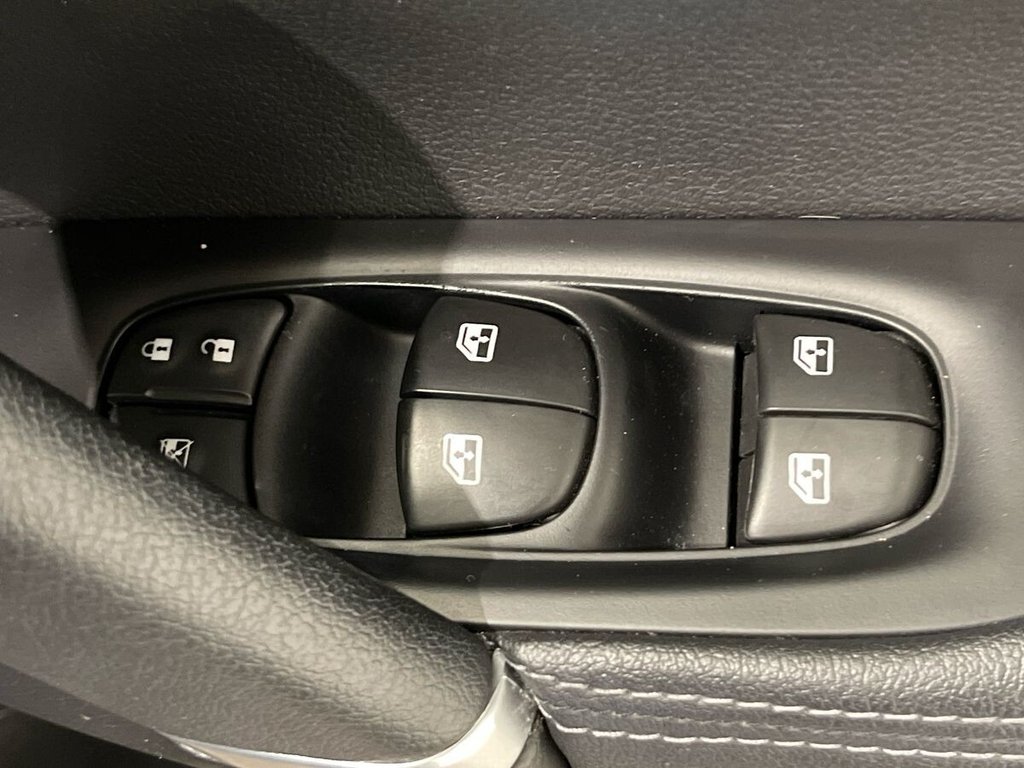 USED 2021 21 NISSAN QASHQAI 1.3 DIG-T N-Motion SUV 5dr Petrol Manual Euro 6 (s/s) (140 ps) APPLE CAR PLAY AND ANDROID AUTO