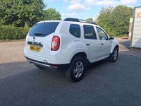 USED 2014 64 DACIA DUSTER 1.5 dCi Laureate SUV 5dr Diesel Manual Euro 5 (110 ps) * BLUETOOTH + SAT NAV *