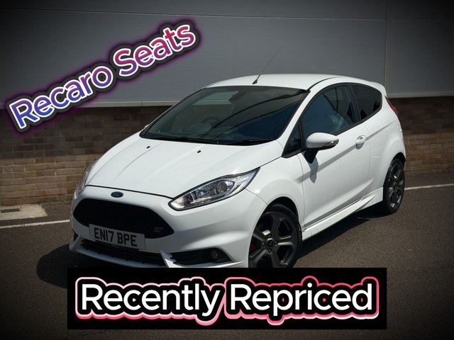 View our Ford Fiesta 1.6T EcoBoost ST-3 Hatchback 3dr Petrol Manual Euro 6 (182 ps)