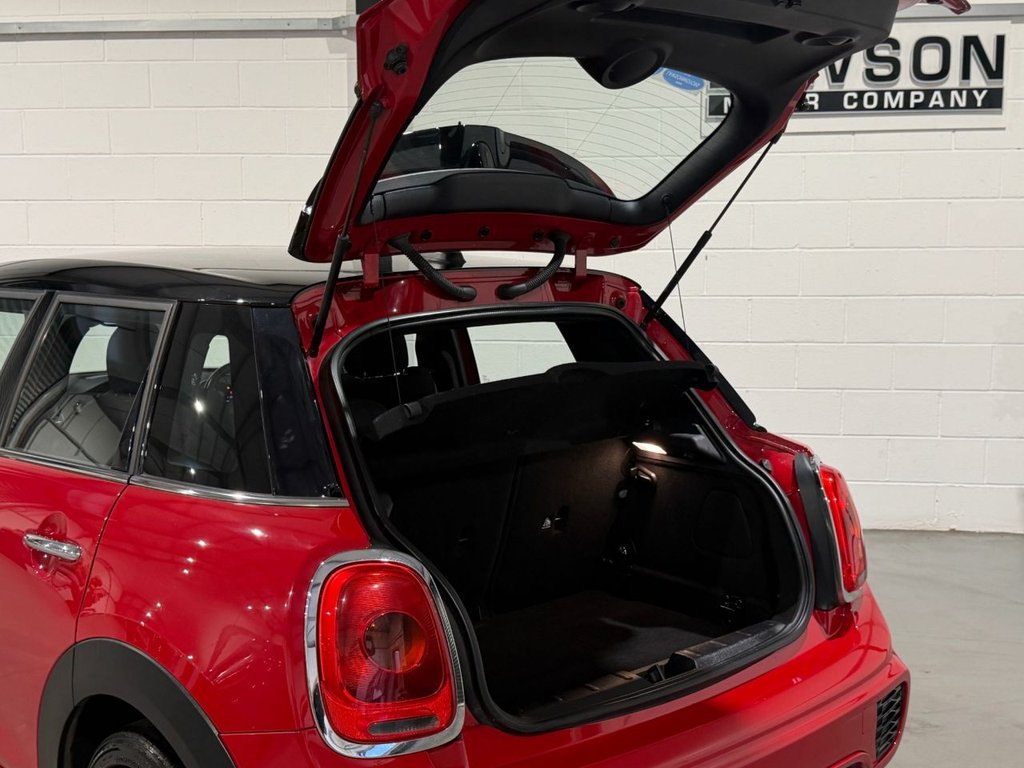 USED 2016 65 MINI HATCH 1.5 Cooper D Hatchback 5dr Diesel Auto Euro 6 (s/s) (116 ps) 