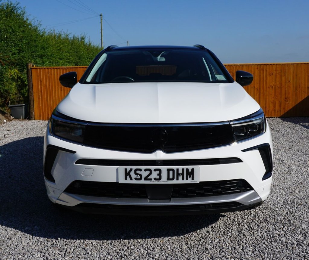 2023 Vauxhall Grandland thumbnail 4