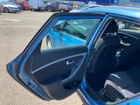 USED 2014 14 HYUNDAI I30 1.6 CRDi Blue Drive Style Tourer 5dr Diesel Manual Euro 5 (s/s) (128 ps) 
