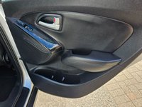 USED 2015 15 HYUNDAI IX35 2.0 CRDi Premium SUV 5dr Diesel Auto 4WD Euro 5 (134 bhp) 