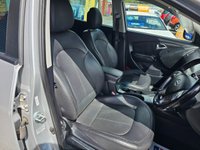 USED 2015 15 HYUNDAI IX35 2.0 CRDi Premium SUV 5dr Diesel Auto 4WD Euro 5 (134 bhp) 