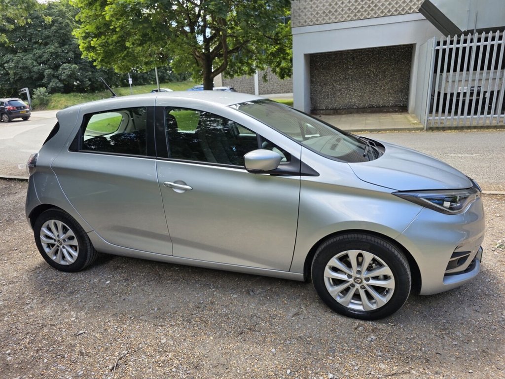 2021 RENAULT ZOE
