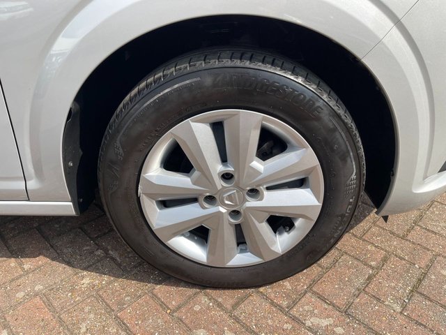 View our DACIA SANDERO