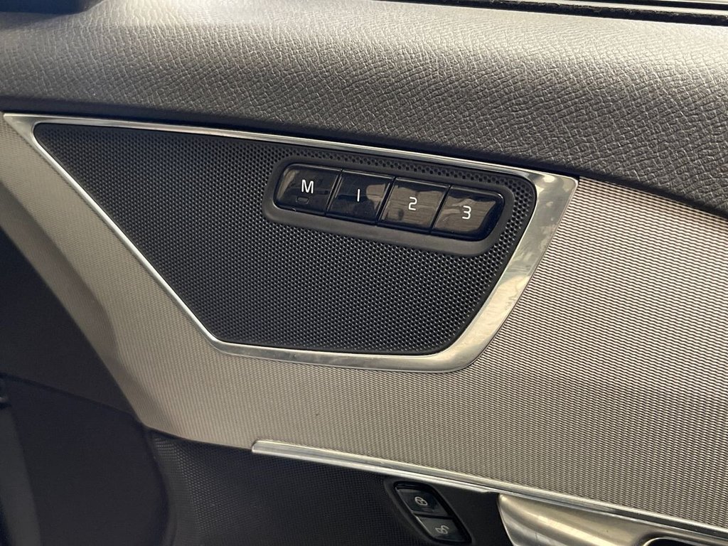 USED 2018 67 VOLVO XC90 2.0 D5 PowerPulse R-Design SUV 5dr Diesel Auto 4WD Euro 6 (s/s) (235 ps) Electric Sunroof