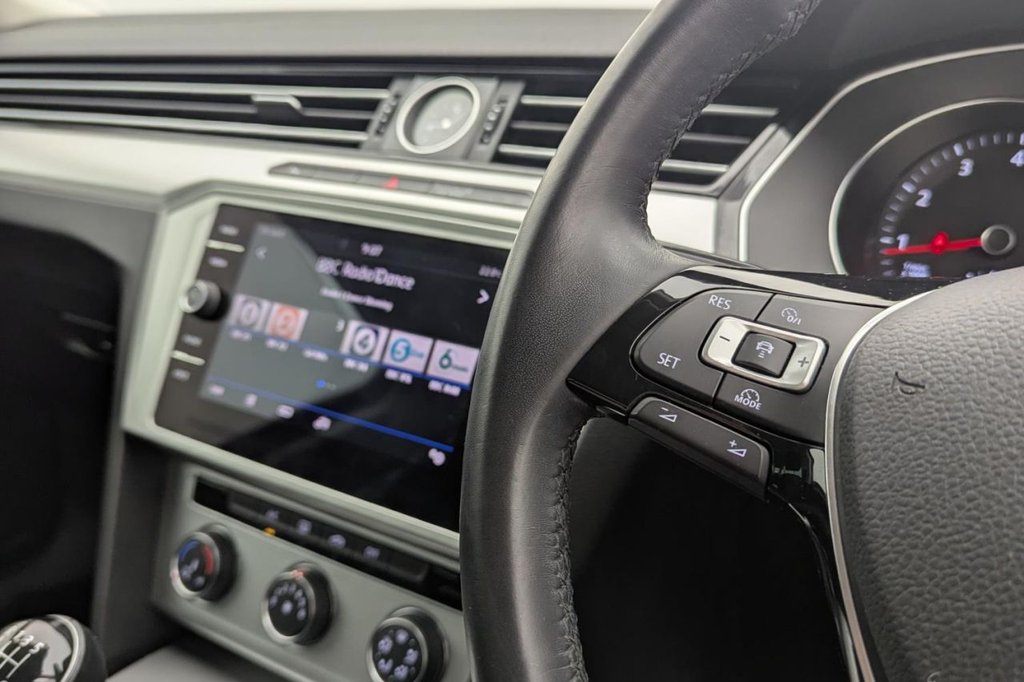 USED 2018 18 VOLKSWAGEN PASSAT 1.4 TSI SE Business Saloon 4dr Petrol Manual Euro 6 (s/s) (125 ps) Sat Nav, Cruise, 17" Alloys