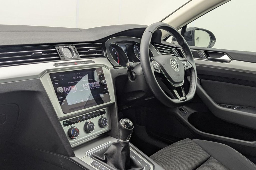 USED 2018 18 VOLKSWAGEN PASSAT 1.4 TSI SE Business Saloon 4dr Petrol Manual Euro 6 (s/s) (125 ps) Sat Nav, Cruise, 17" Alloys