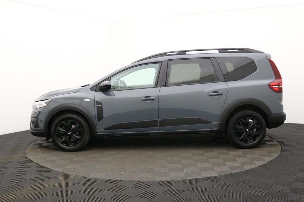 USED 2023 23 DACIA JOGGER 1.0 TCe Extreme SE MPV 5dr Petrol Manual Euro 6 (s/s) (110 ps) 7 Seats, Sat Nav, Camera