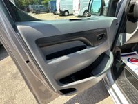 USED 2021 71 VAUXHALL VIVARO 1.5 Turbo D 2700 Sportive Panel Van 5dr Diesel Manual L1 H1 Euro 6 (s/s) (120 ps) Low Miles+Aircon+1-Owner