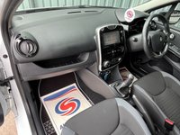 USED 2016 16 RENAULT CLIO 0.9 TCe Dynamique S Nav Hatchback 5dr Petrol Manual Euro 6 (s/s) (90 ps) FRESH SERVICE 2 PRE OWNERS