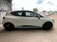USED 2016 16 RENAULT CLIO 0.9 TCe Dynamique S Nav Hatchback 5dr Petrol Manual Euro 6 (s/s) (90 ps) FRESH SERVICE 2 PRE OWNERS
