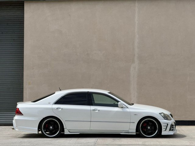 View our TOYOTA CROWN