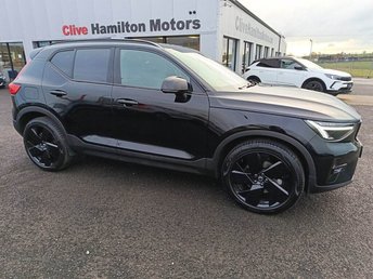 2025 VOLVO XC40 2.0 B4 MHEV Plus Black Edition SUV 5dr Petrol Hybrid DCT Auto Euro 6 (s/s) (197 ps) £28950.00